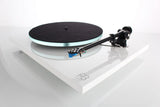 REGA Planar 3 Giradischi BIANCO con piatto in vetro 12mm, braccio RB330 cavo REGA e motore 24V - TechSoundSystem.com