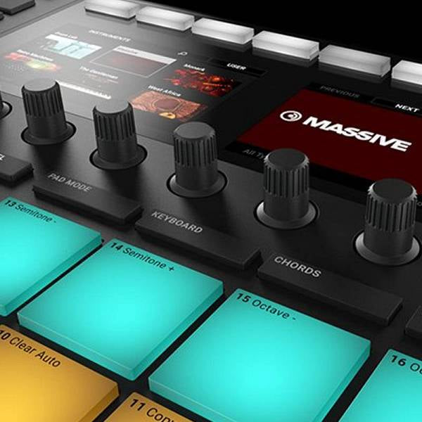 NATIVE INSTRUMENTS MASCHINE MKIII GROOVE BOX MK3 CON INTERFACCIA AUDIO USB2.0 24bit/96kHz